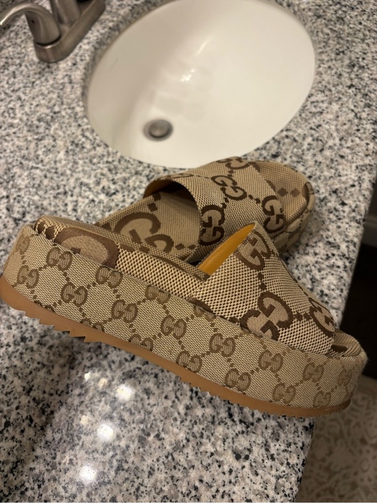 Gucci Shoes - Gucci sandals